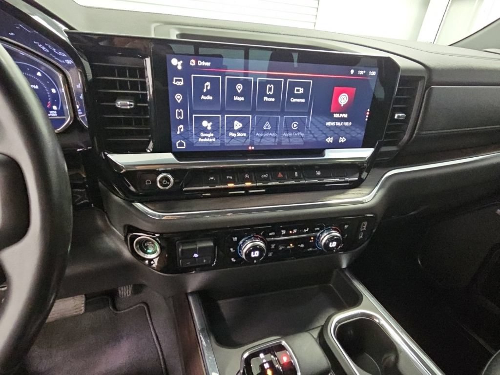 Used 2023 GMC Sierra 1500 SLT w/ SLT Premium Plus Package AWD/4WD image 14
