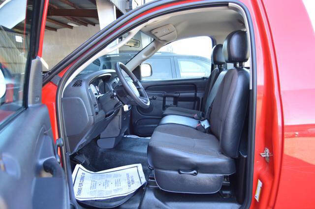 Used 2005 Dodge Ram 1500 Truck ST w/ Trailer Tow Group image 12