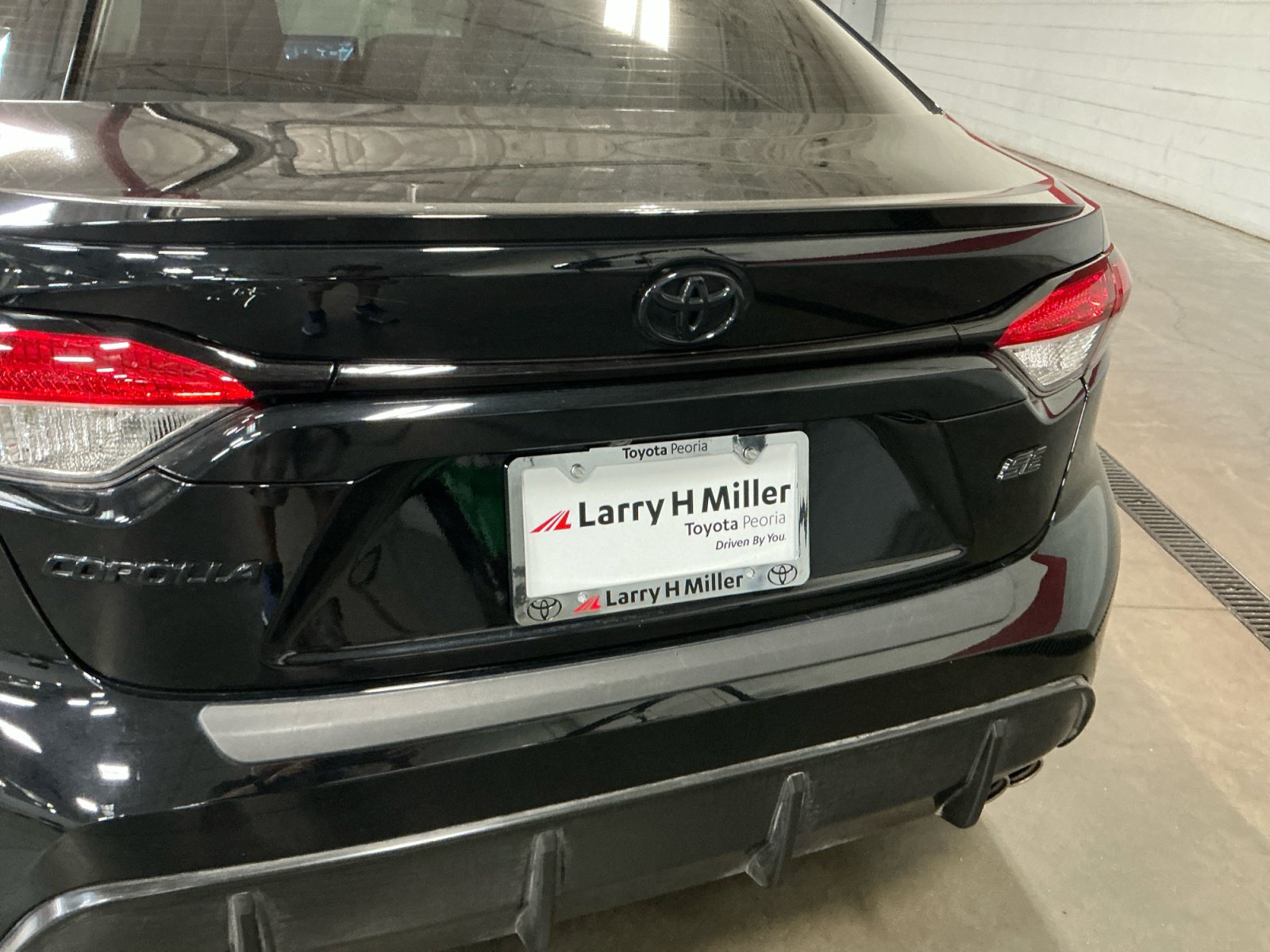 Used 2026 Toyota Corolla SE w/ SE Package FWD image 25