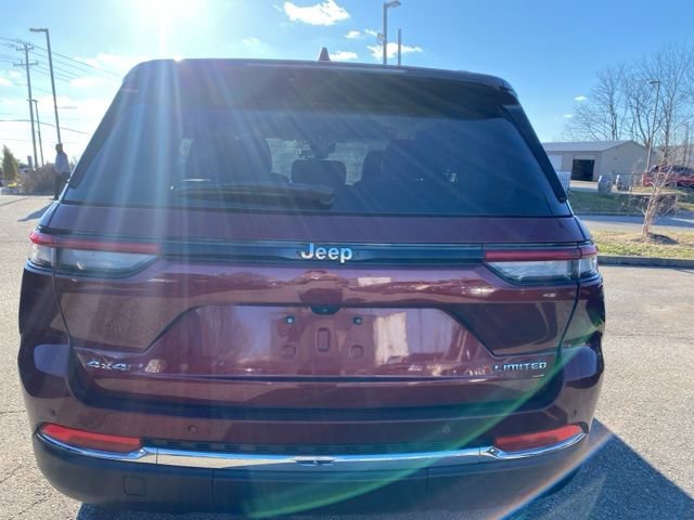Used 2023 Jeep Grand Cherokee Limited image 5
