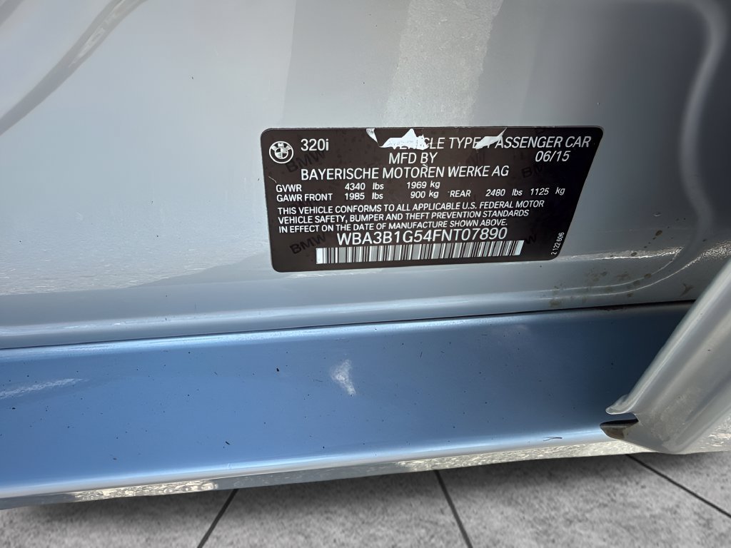 Used 2015 BMW 320i Sedan RWD image 30