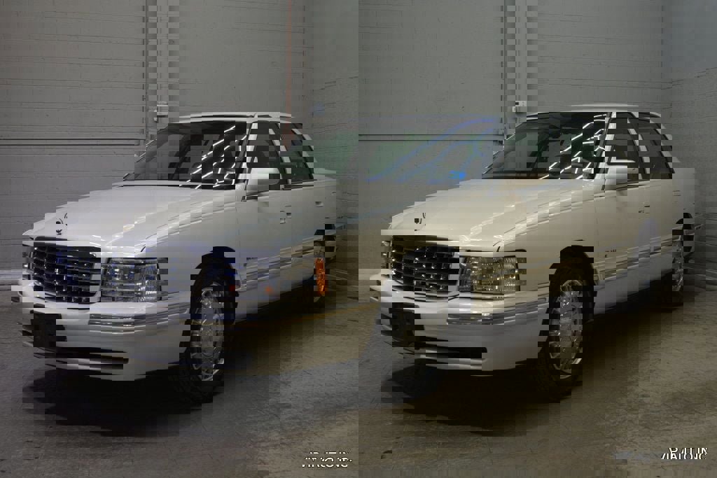 Used 1997 Cadillac De Ville D'Elegance w/ Safety/Security Pkg FWD image 2