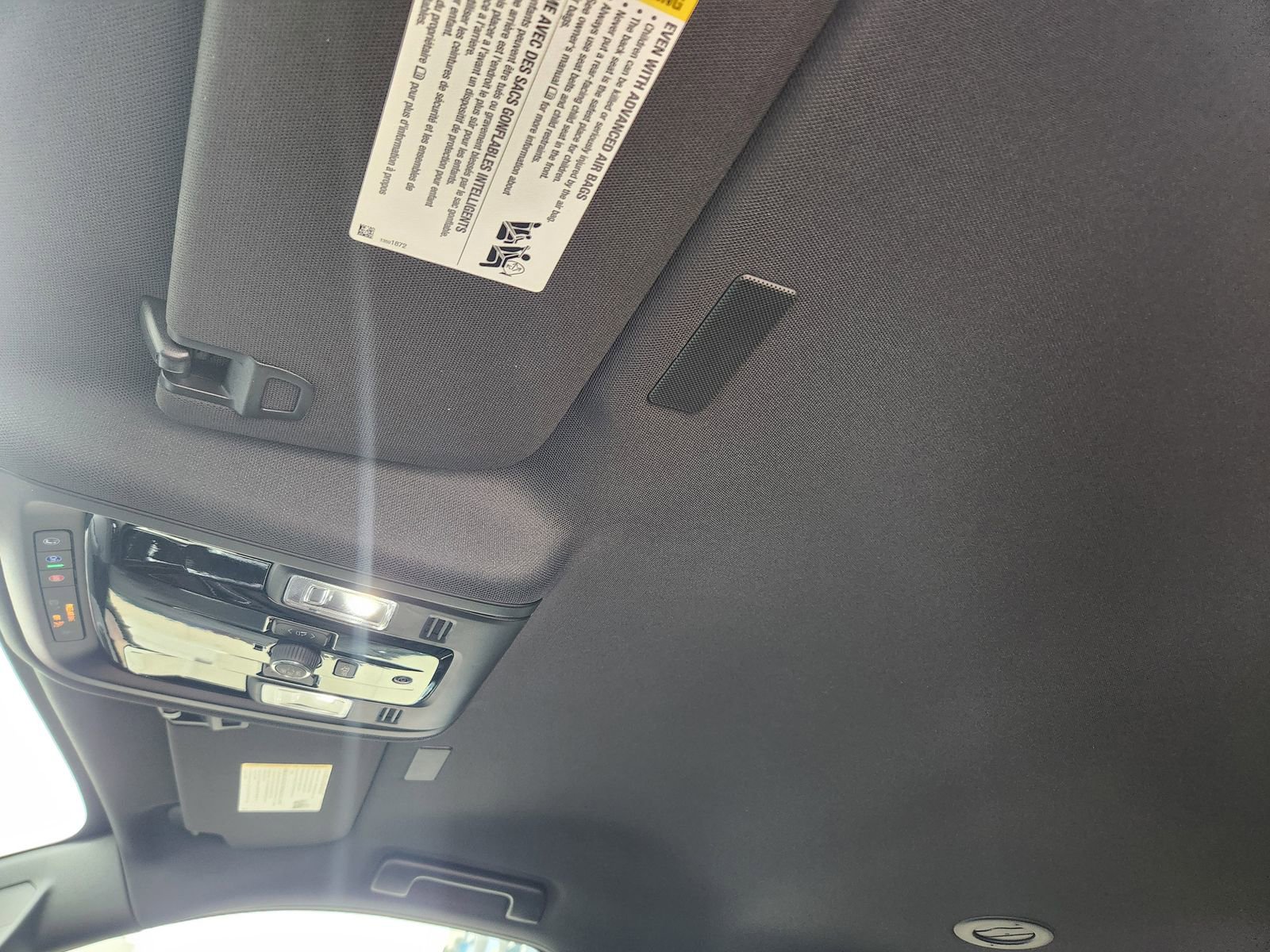 New 2026 Chevrolet Suburban LT image 10