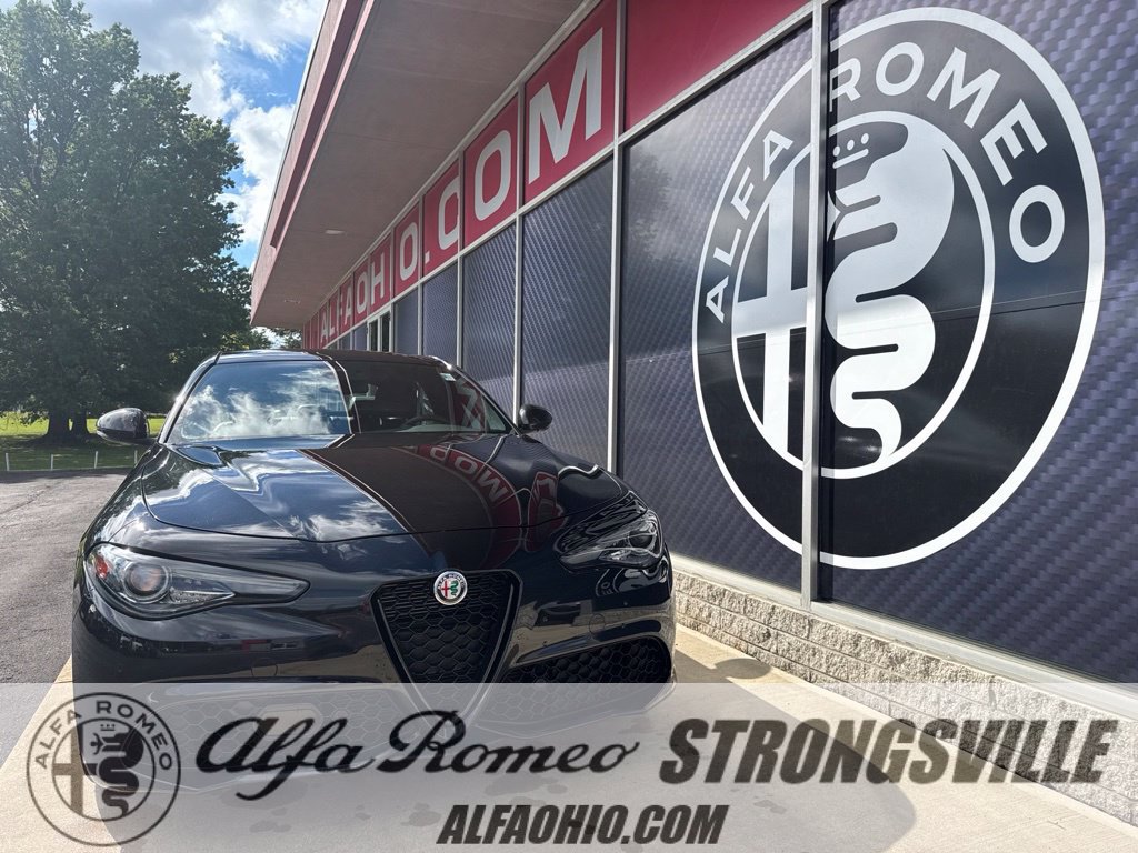 Used 2020 Alfa Romeo Giulia Ti Sport AWD/4WD image 1