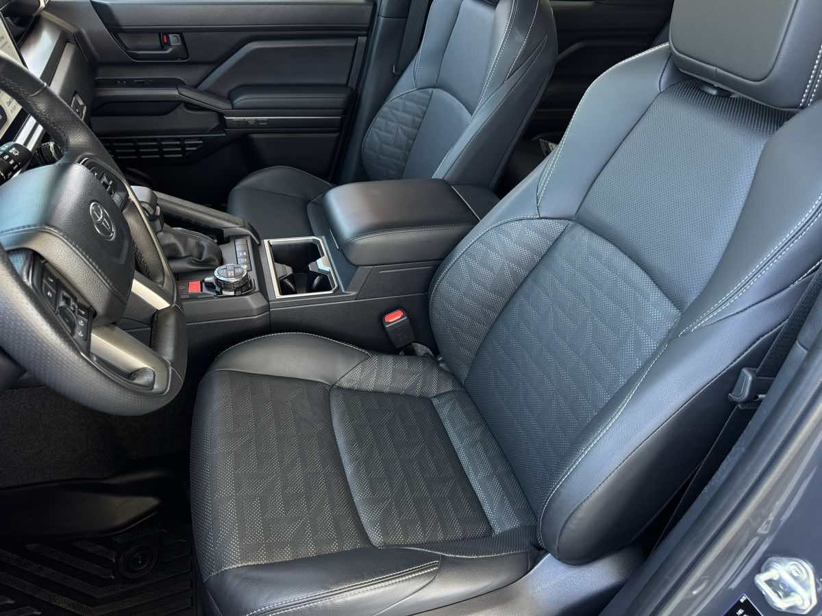 Used 2025 Toyota 4Runner TRD Off-Road Premium w/ Tow Technology Package AWD/4WD image 17