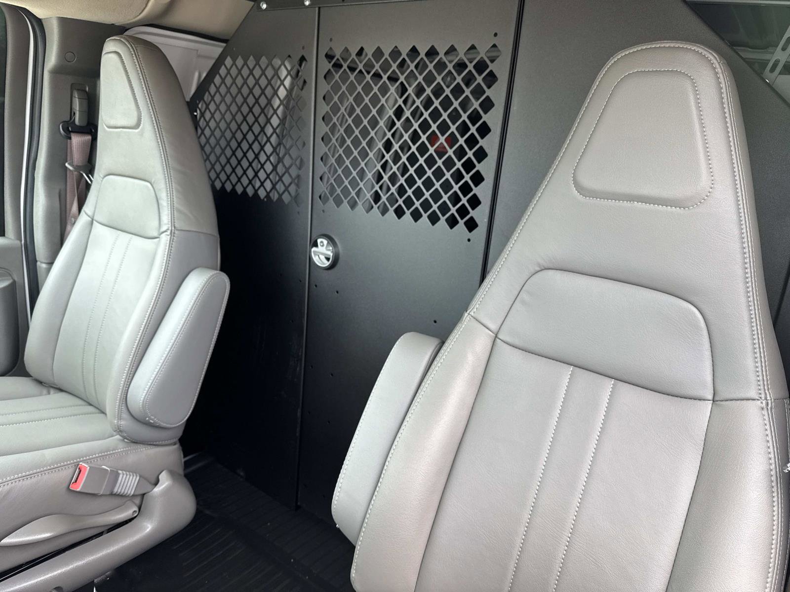 New 2025 GMC Savana 2500 w/ Driver Convenience Package image 21