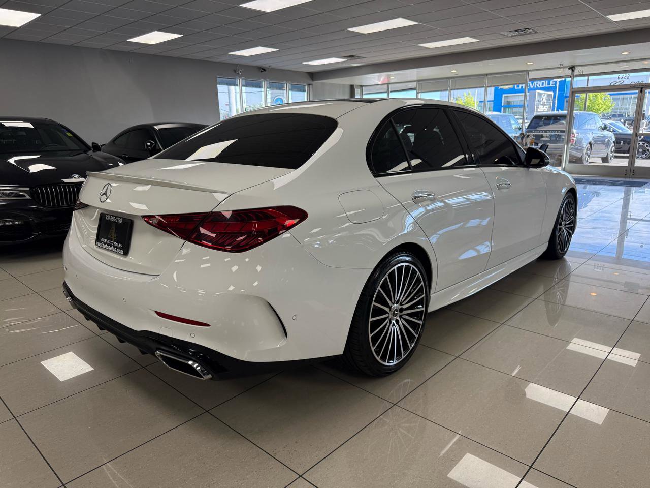 Used 2024 Mercedes-Benz C 300 Sedan image 3