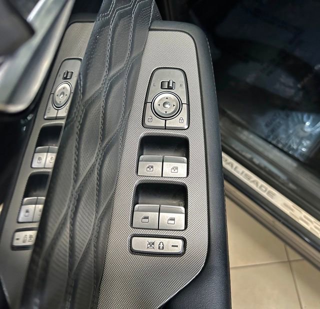 Used 2021 Hyundai Palisade Calligraphy image 31