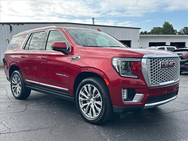 Used 2021 GMC Yukon Denali w/ Denali Premium Package RWD image 2