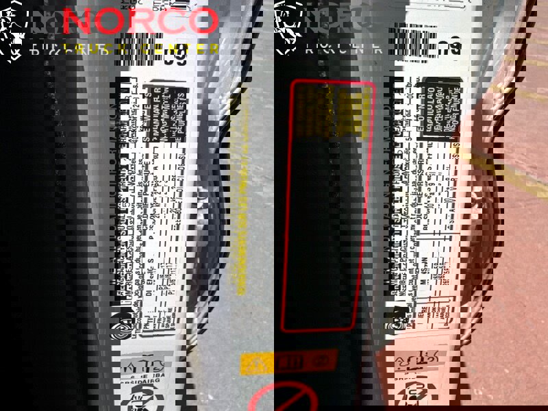 Used 2018 Toyota Tacoma TRD Sport w/ Technology Package image 25