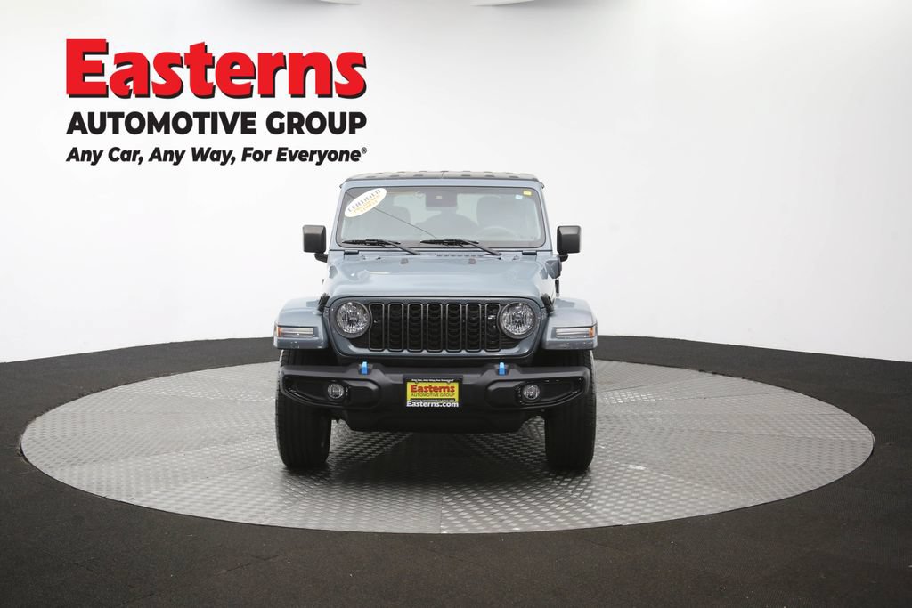 Used 2024 Jeep Wrangler Unlimited w/ Convenience Group AWD/4WD image 53