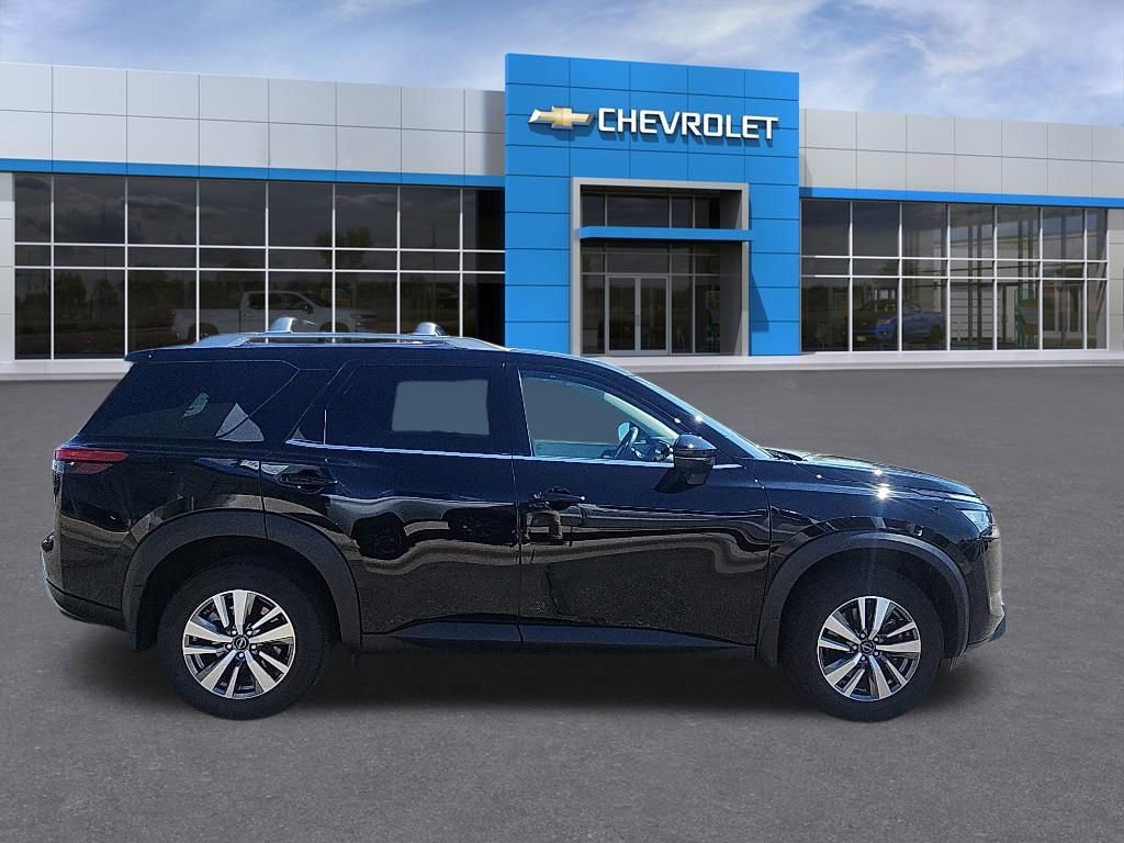 Used 2025 Nissan Pathfinder SL w/ Cargo Package AWD/4WD image 6