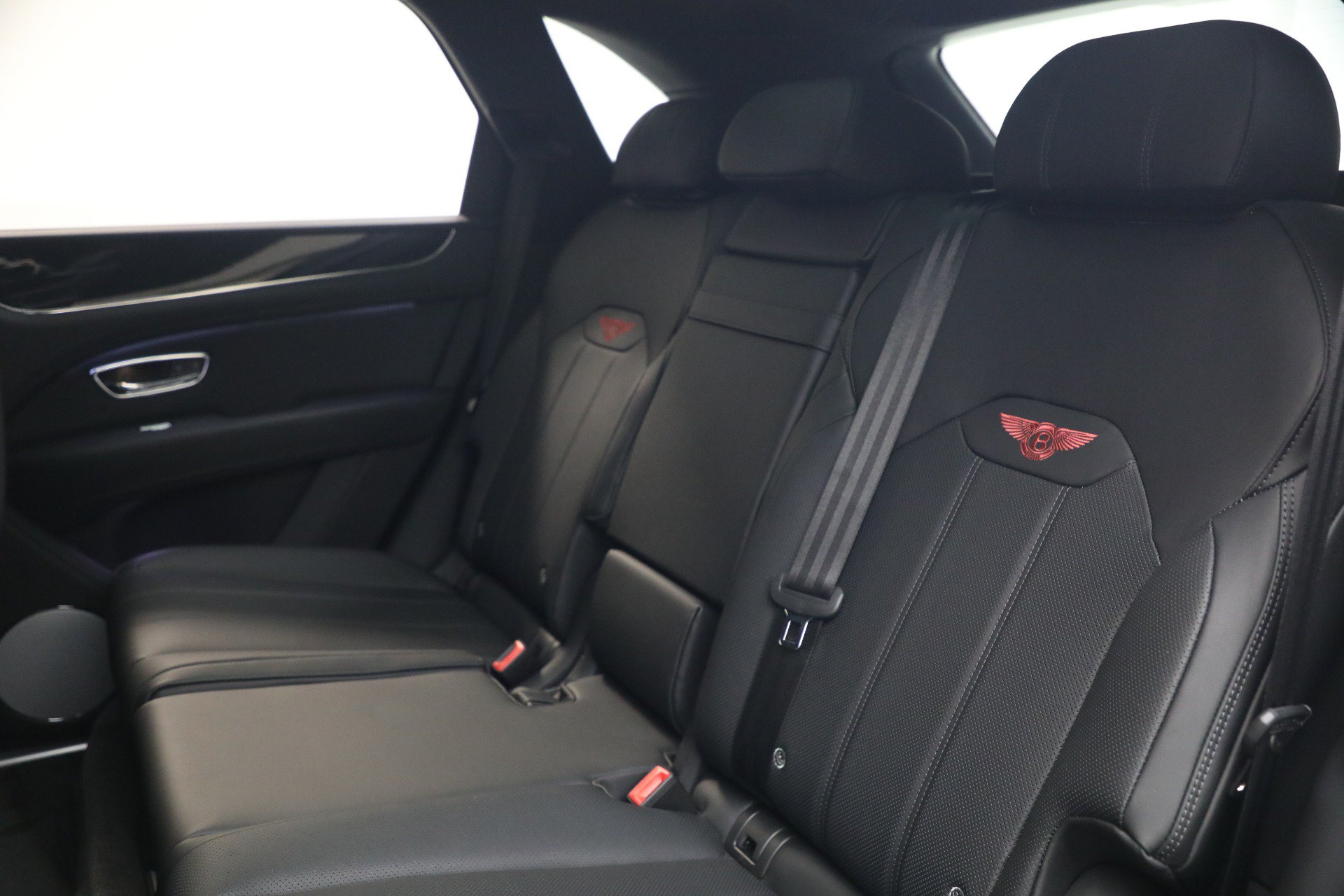 New 2026 Bentley Bentayga AWD/4WD image 24