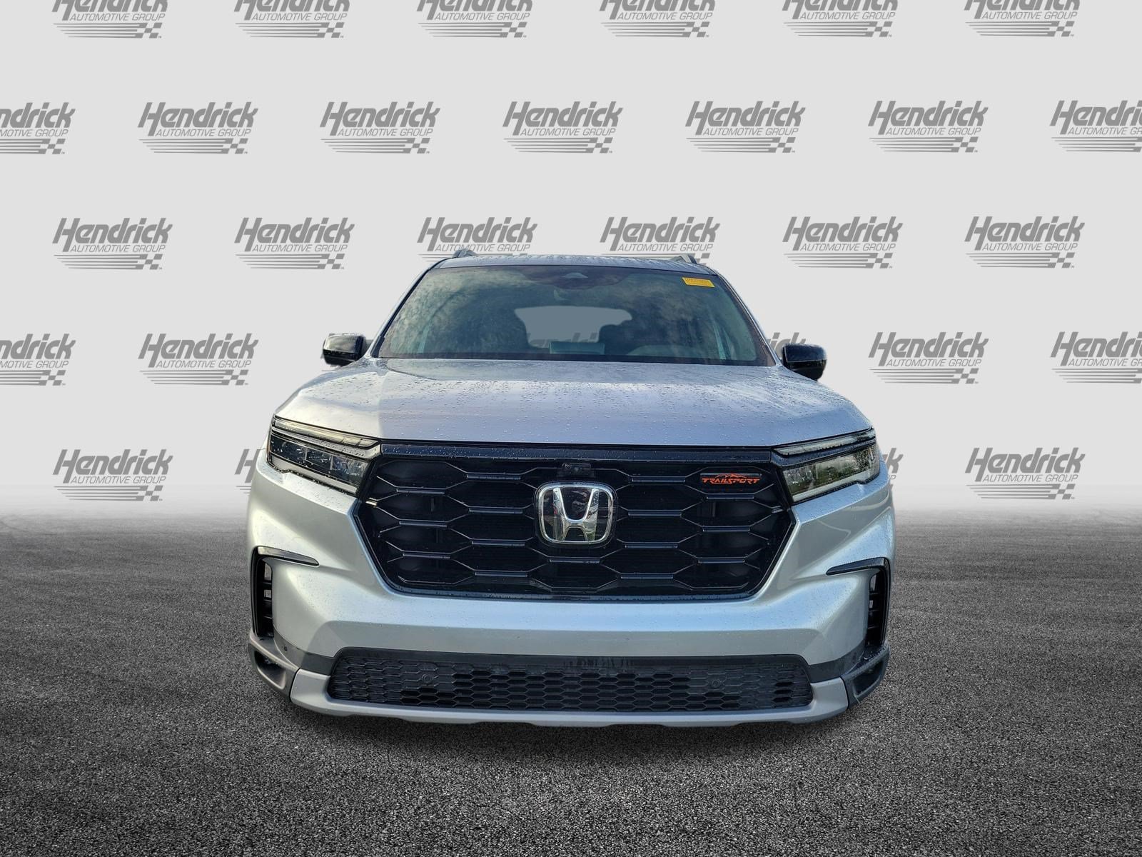 Used 2024 Honda Pilot TrailSport image 3