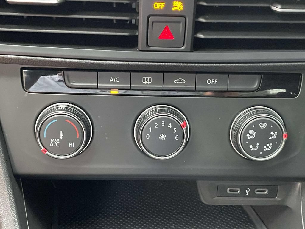 Used 2022 Volkswagen Jetta Sport FWD image 26