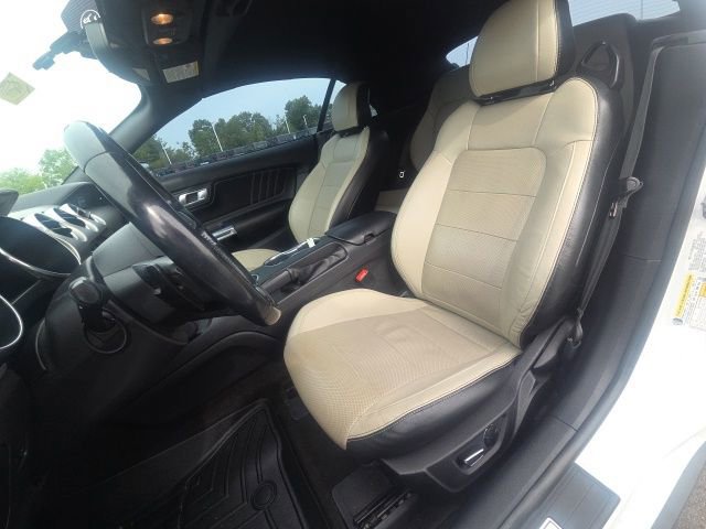 Used 2019 Ford Mustang Premium RWD image 27