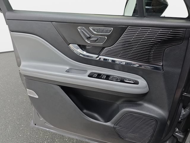 Certified 2022 Lincoln Corsair AWD w/ Premium Package image 24