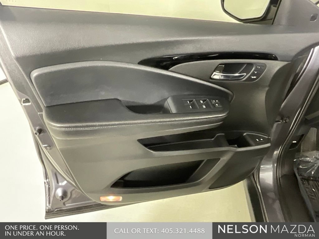 Used 2020 Honda Pilot Elite image 16