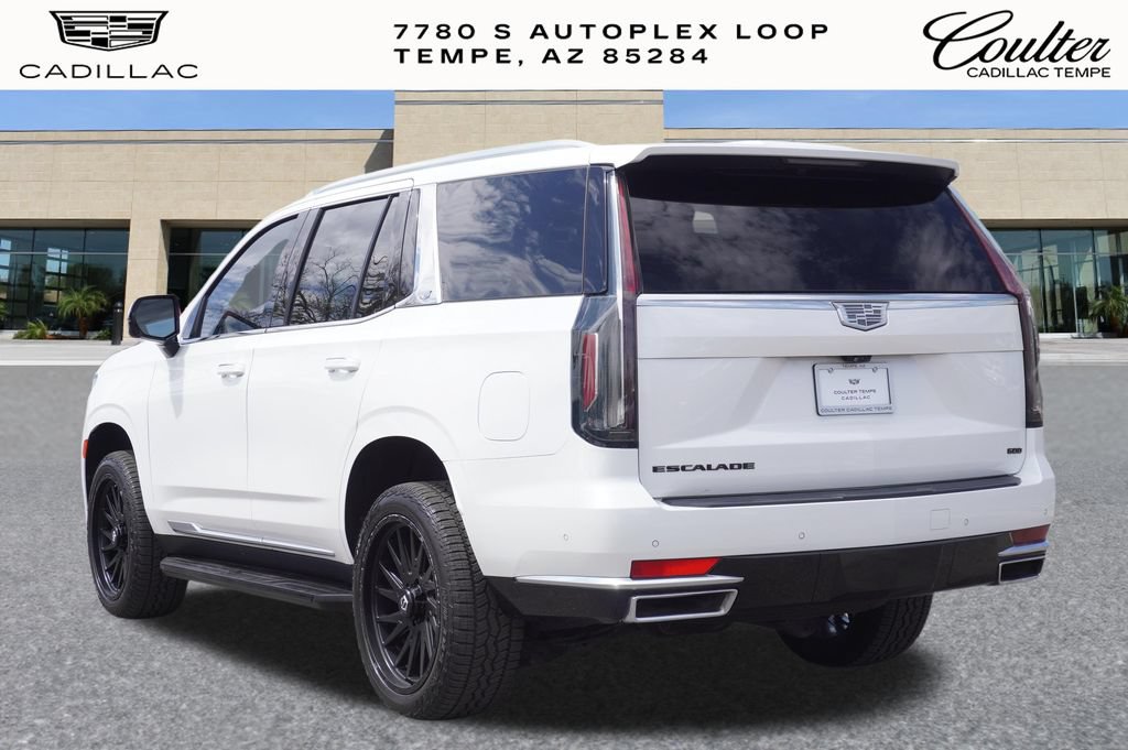 Used 2022 Cadillac Escalade Premium Luxury AWD/4WD image 4