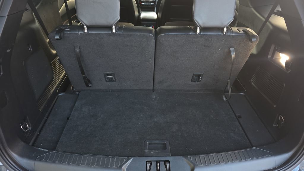 Certified 2023 Ford Explorer ST-Line w/ Class IV Trailer Tow Package image 12