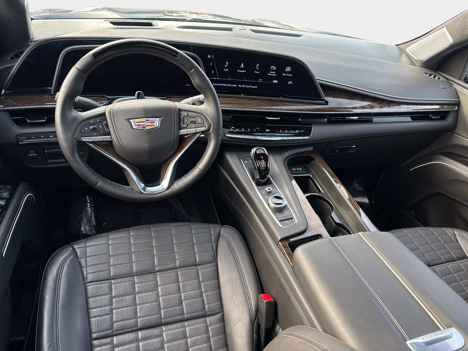 Used 2024 Cadillac Escalade ESV Sport Platinum image 2