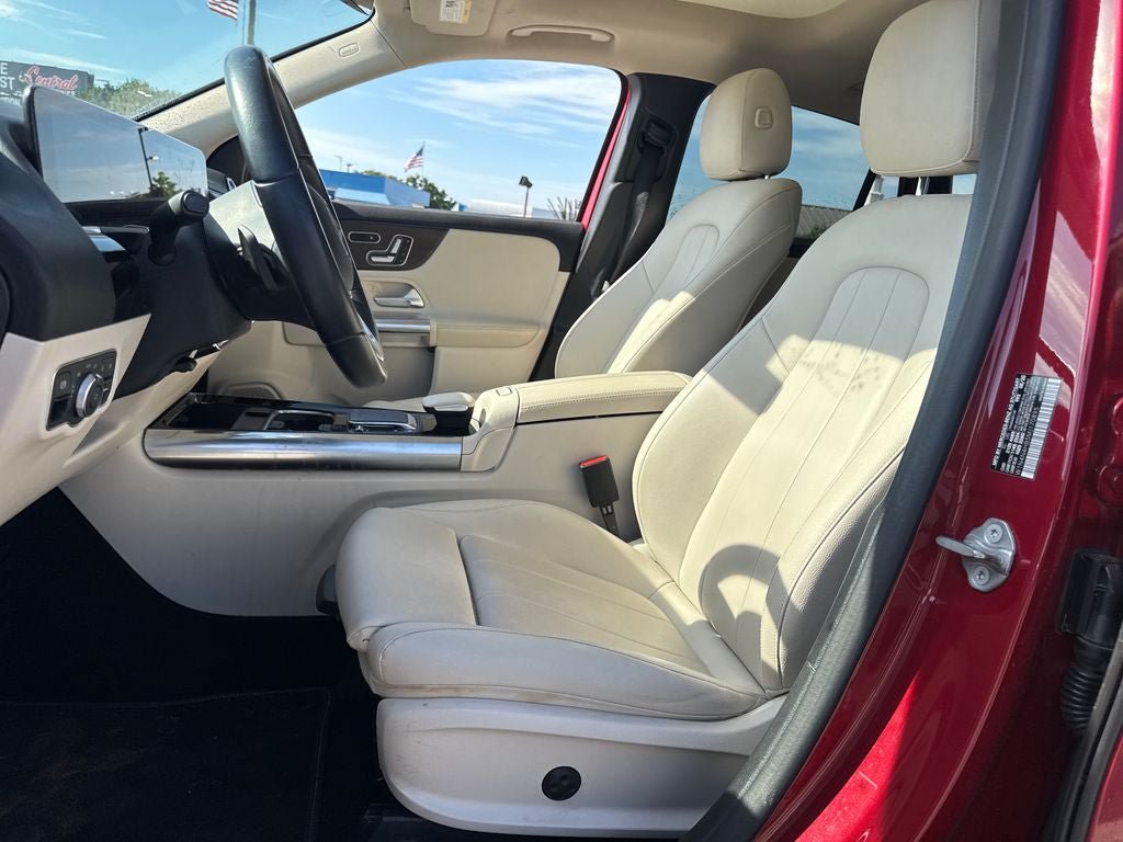 Used 2021 Mercedes-Benz GLA 250 4MATIC image 13