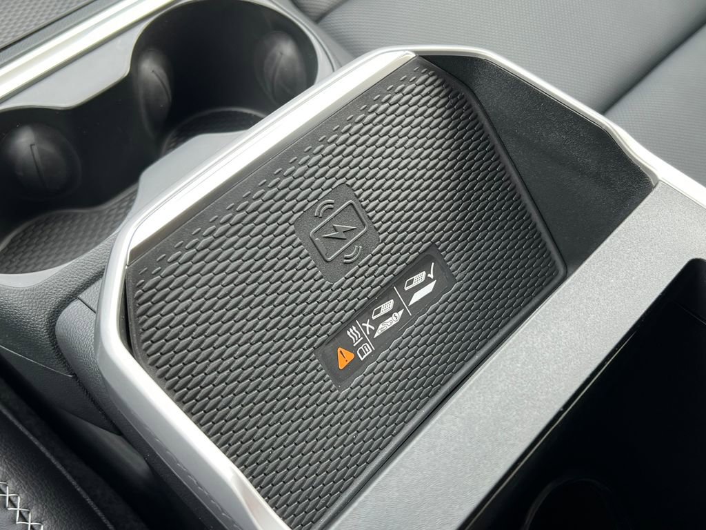 New 2026 GMC Terrain Denali w/ LPO, Floor Liner Package image 30