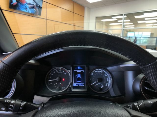 Used 2020 Toyota Tacoma TRD Sport w/ Technology Package AWD/4WD image 14
