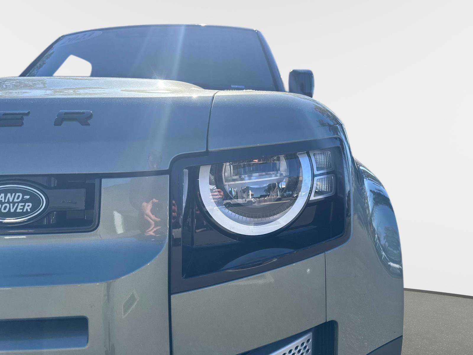 Used 2023 Land Rover Defender 110 S image 9