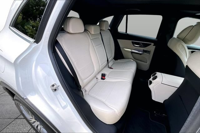 Certified 2026 Mercedes-Benz GLC 300 4MATIC image 29
