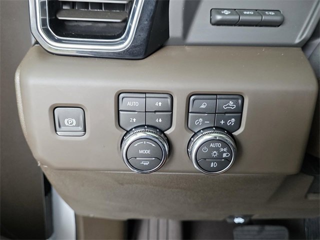 Used 2025 GMC Sierra 2500 Denali w/ Denali Reserve Package image 39
