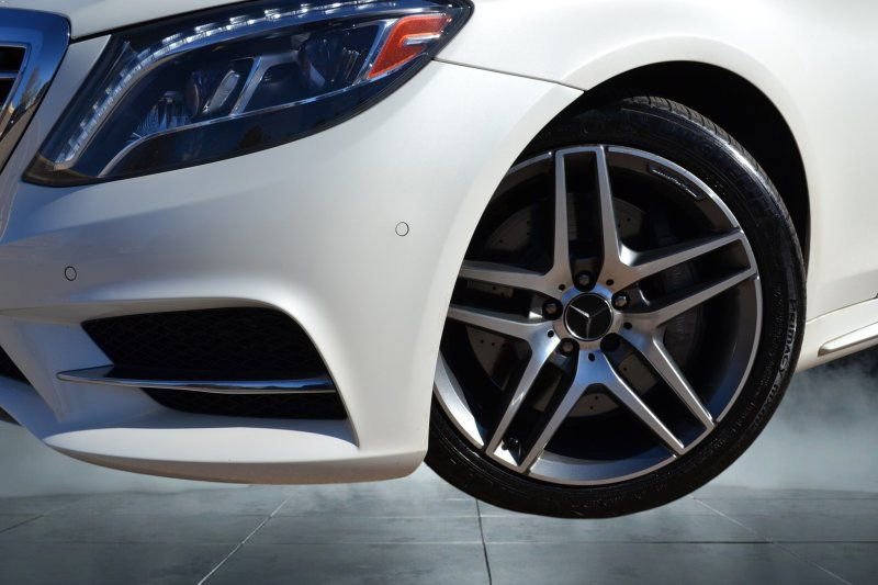 Used 2016 Mercedes-Benz S 550 4MATIC Sedan image 4