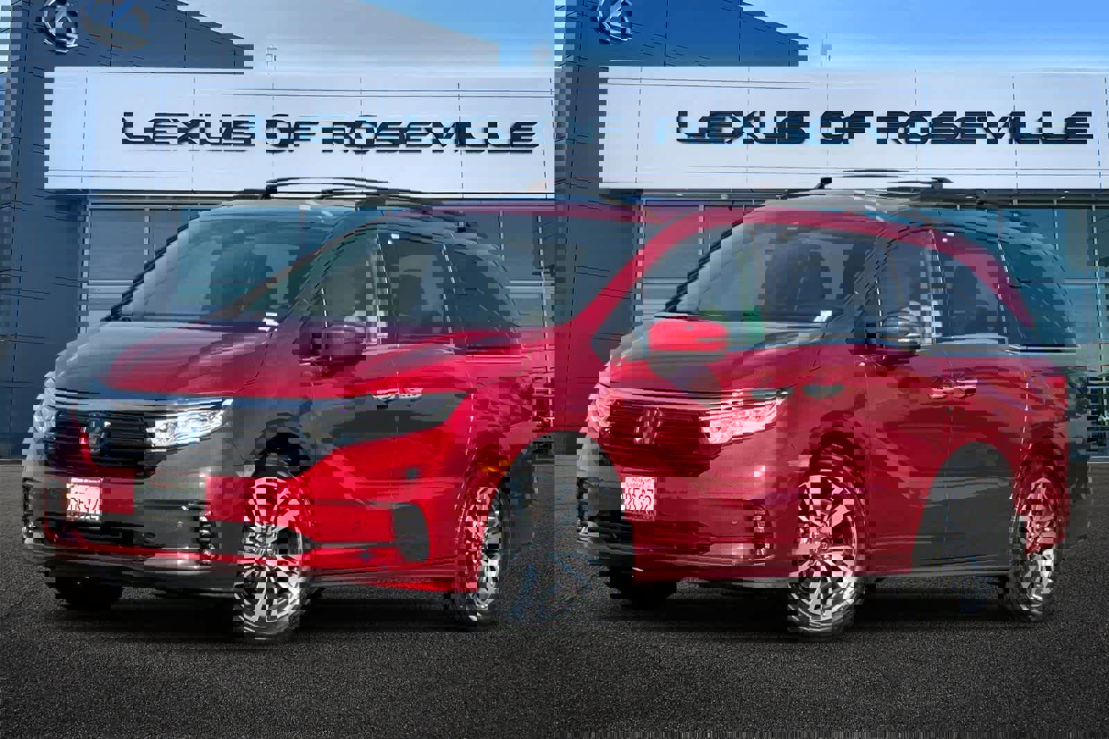 Used 2023 Honda Odyssey Touring image 1