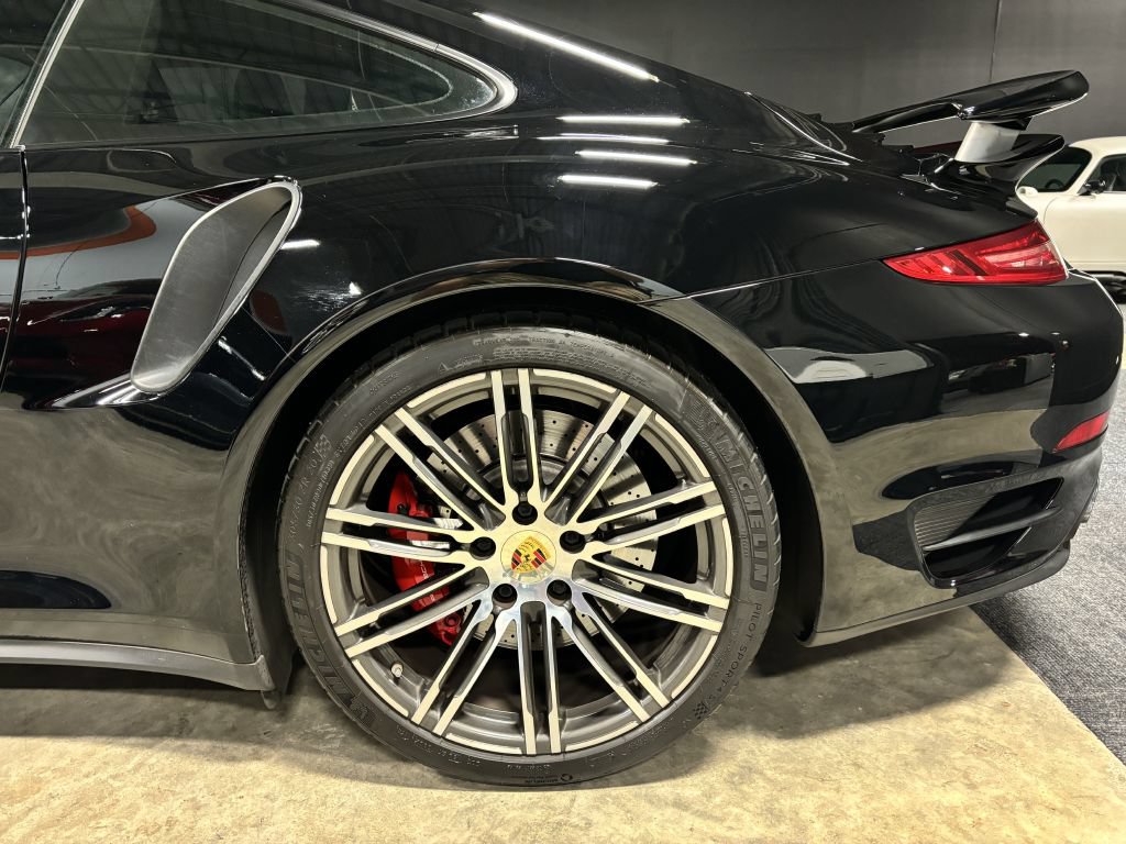 Used 2016 Porsche 911 Turbo AWD/4WD image 22