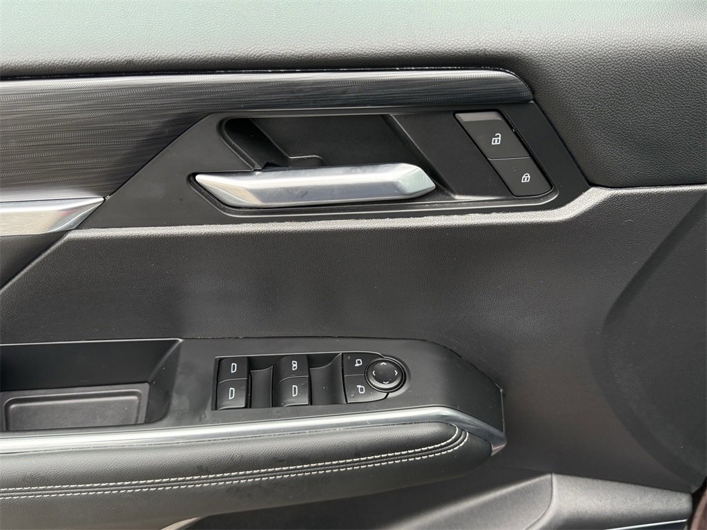 Used 2025 GMC Acadia Elevation image 19