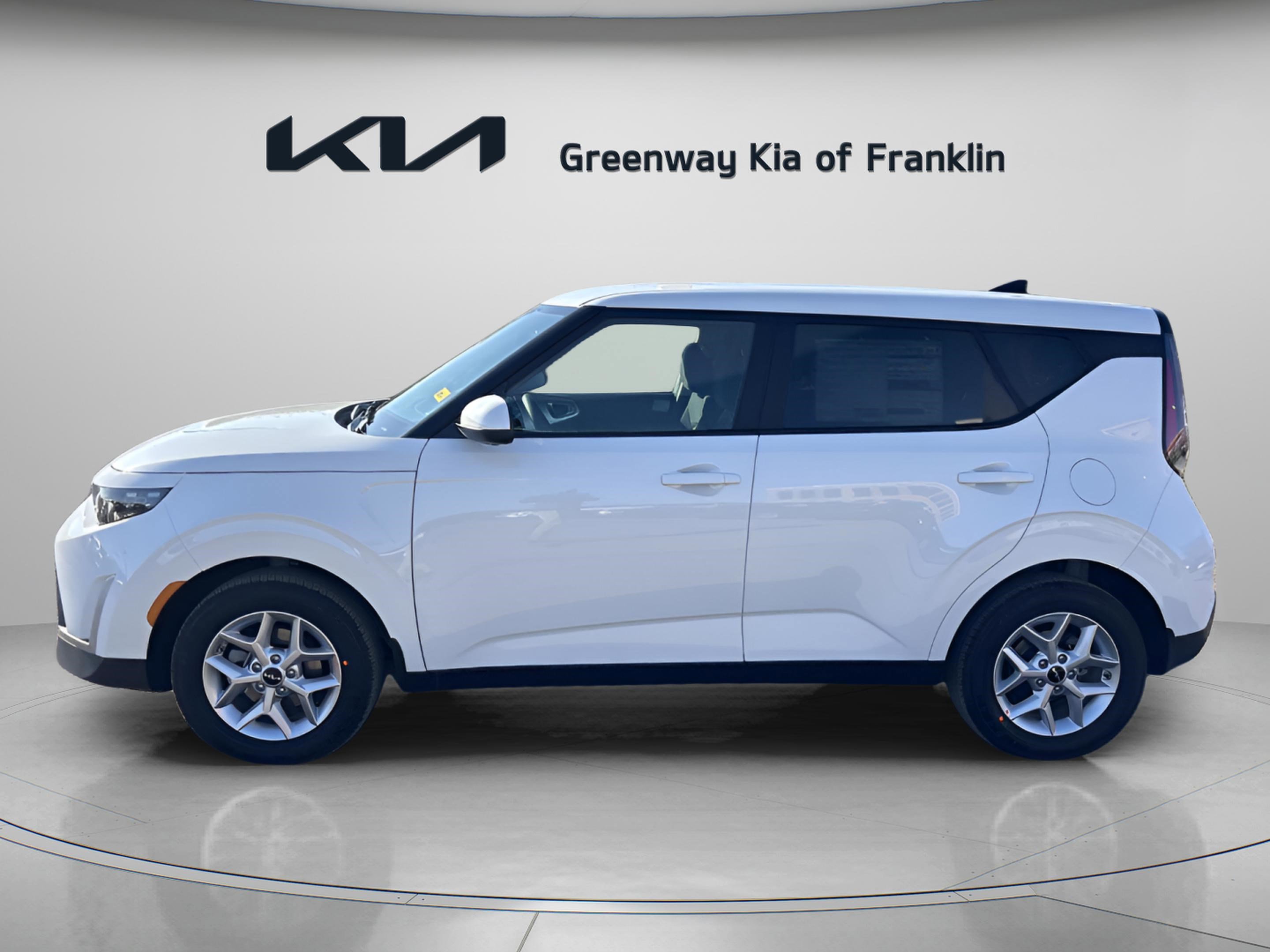 New 2025 Kia Soul LX w/ LX Technology Package image 4