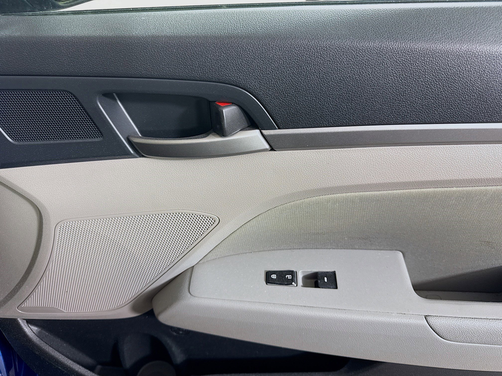 Used 2018 Hyundai Elantra SEL FWD image 30