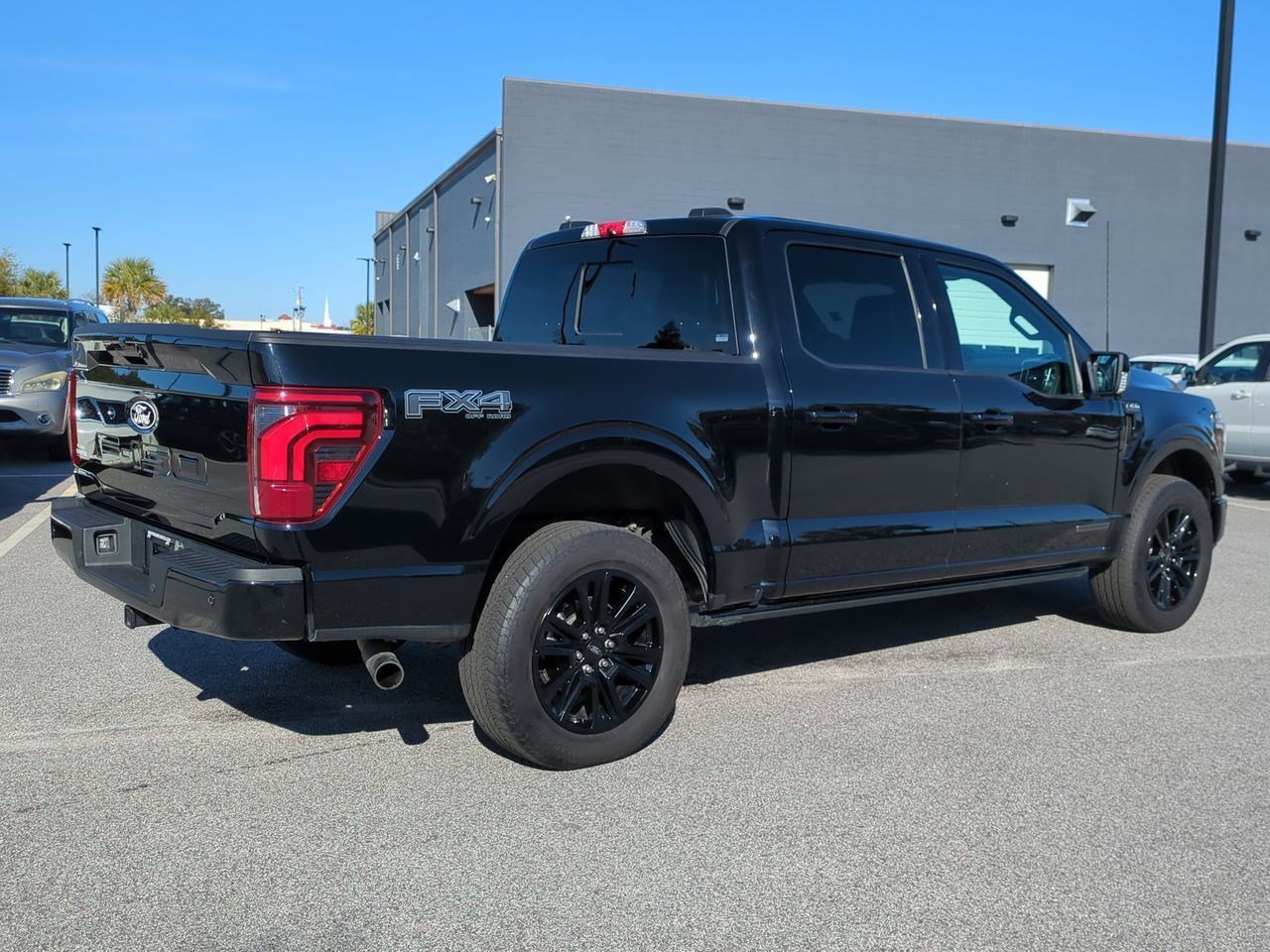 Used 2024 Ford F150 Platinum w/ Equipment Group 702A High image 4