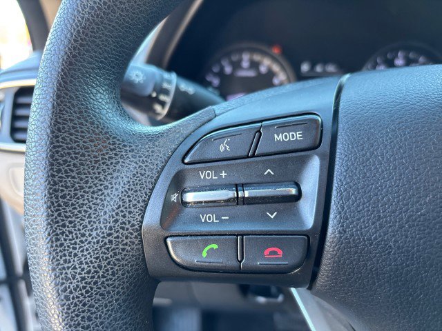 Used 2020 Hyundai Elantra GT image 16