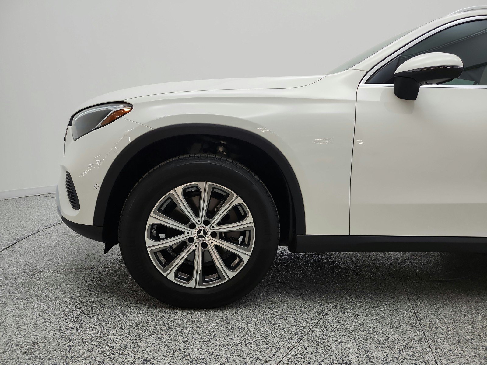 Used 2026 Mercedes-Benz GLC 300 image 21