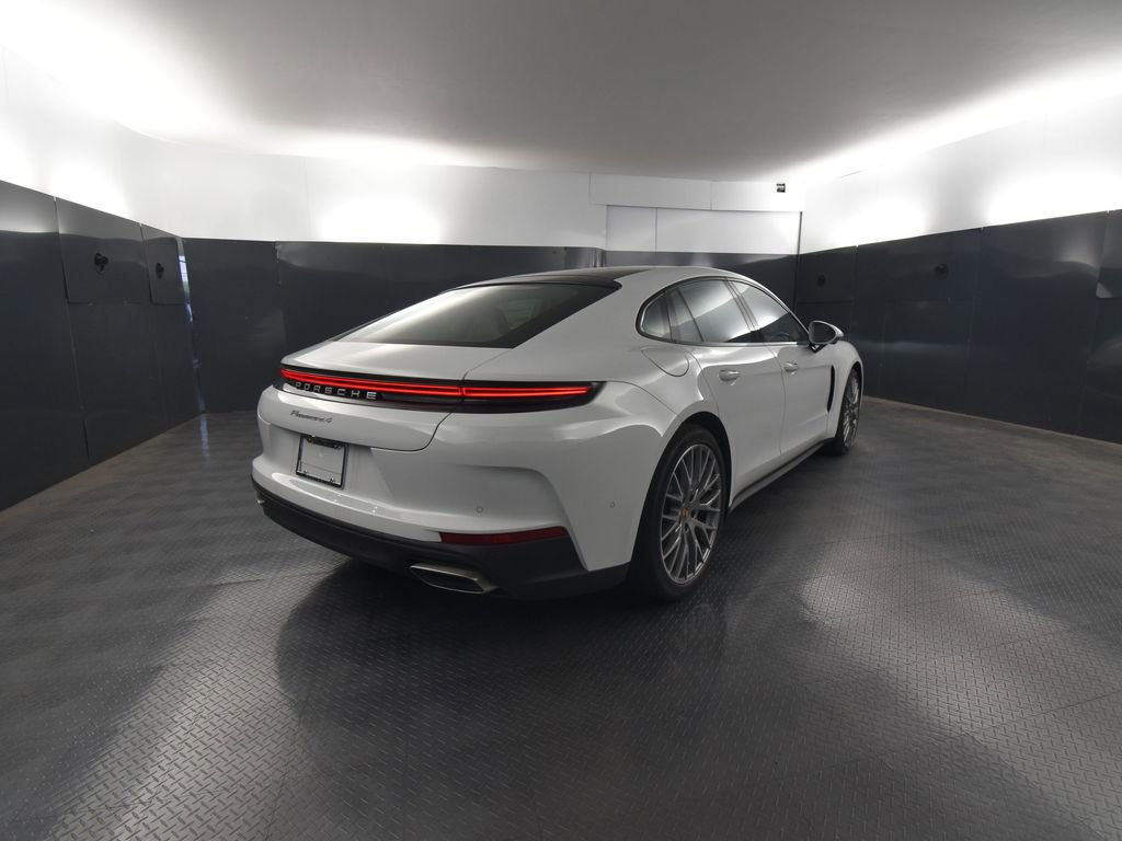 New 2025 Porsche Panamera 4 image 5