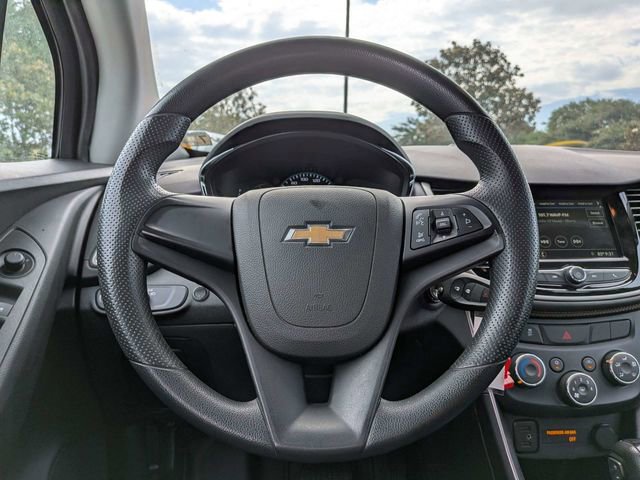 Used 2019 Chevrolet Trax LS AWD/4WD image 16