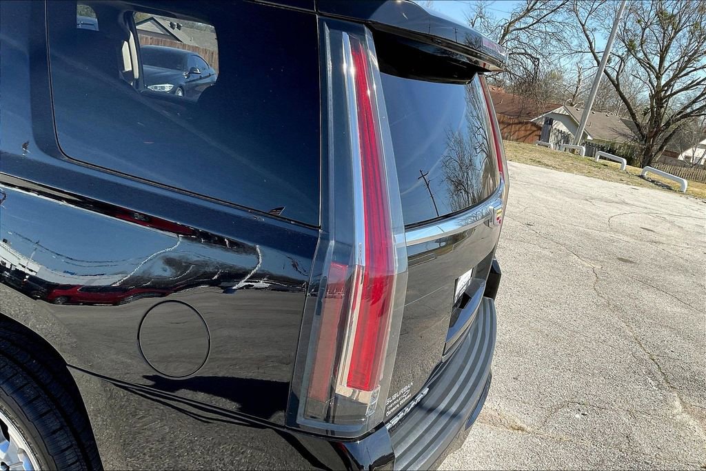 Used 2020 Cadillac Escalade Premium Luxury image 33