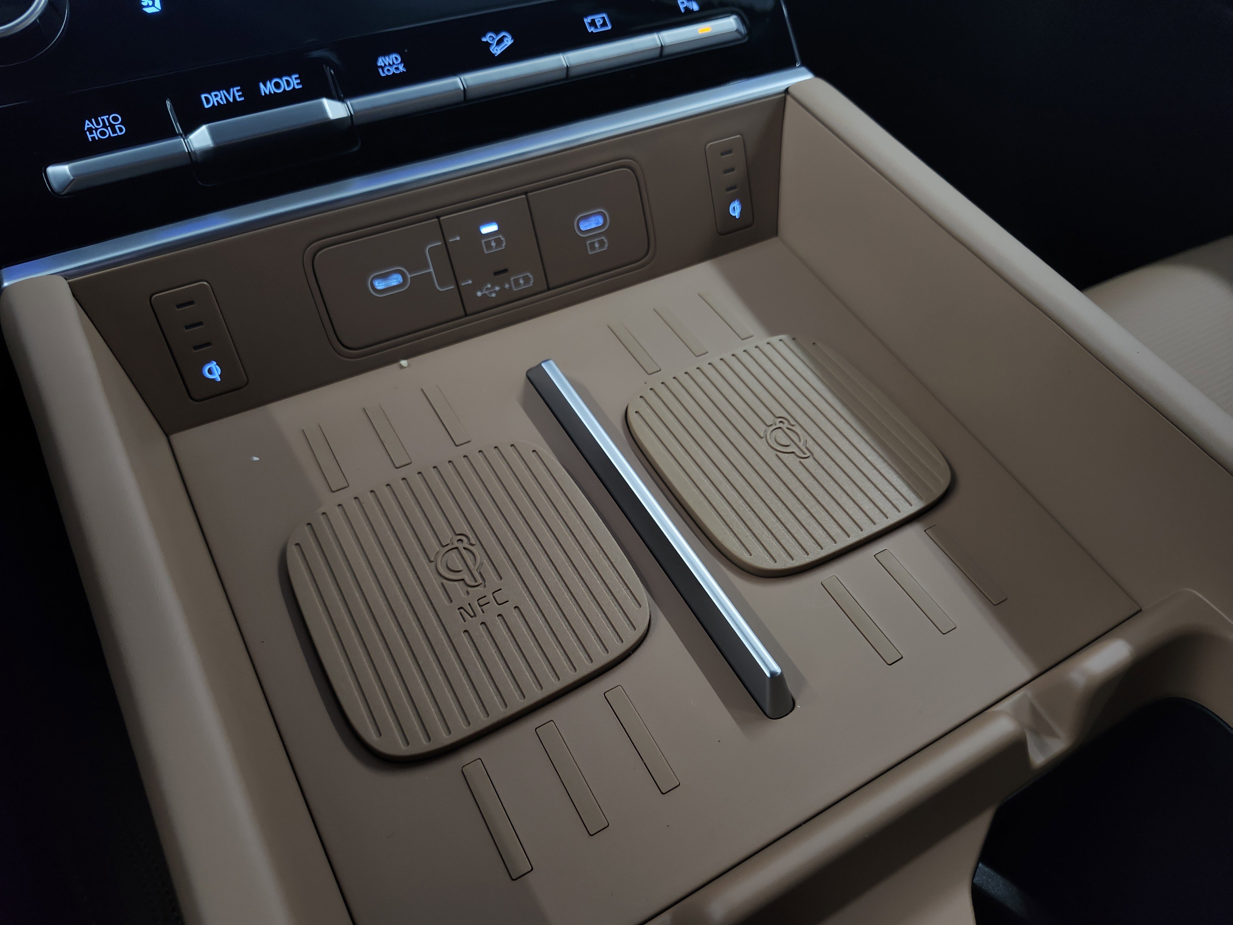 New 2026 Hyundai Santa Fe Calligraphy image 9