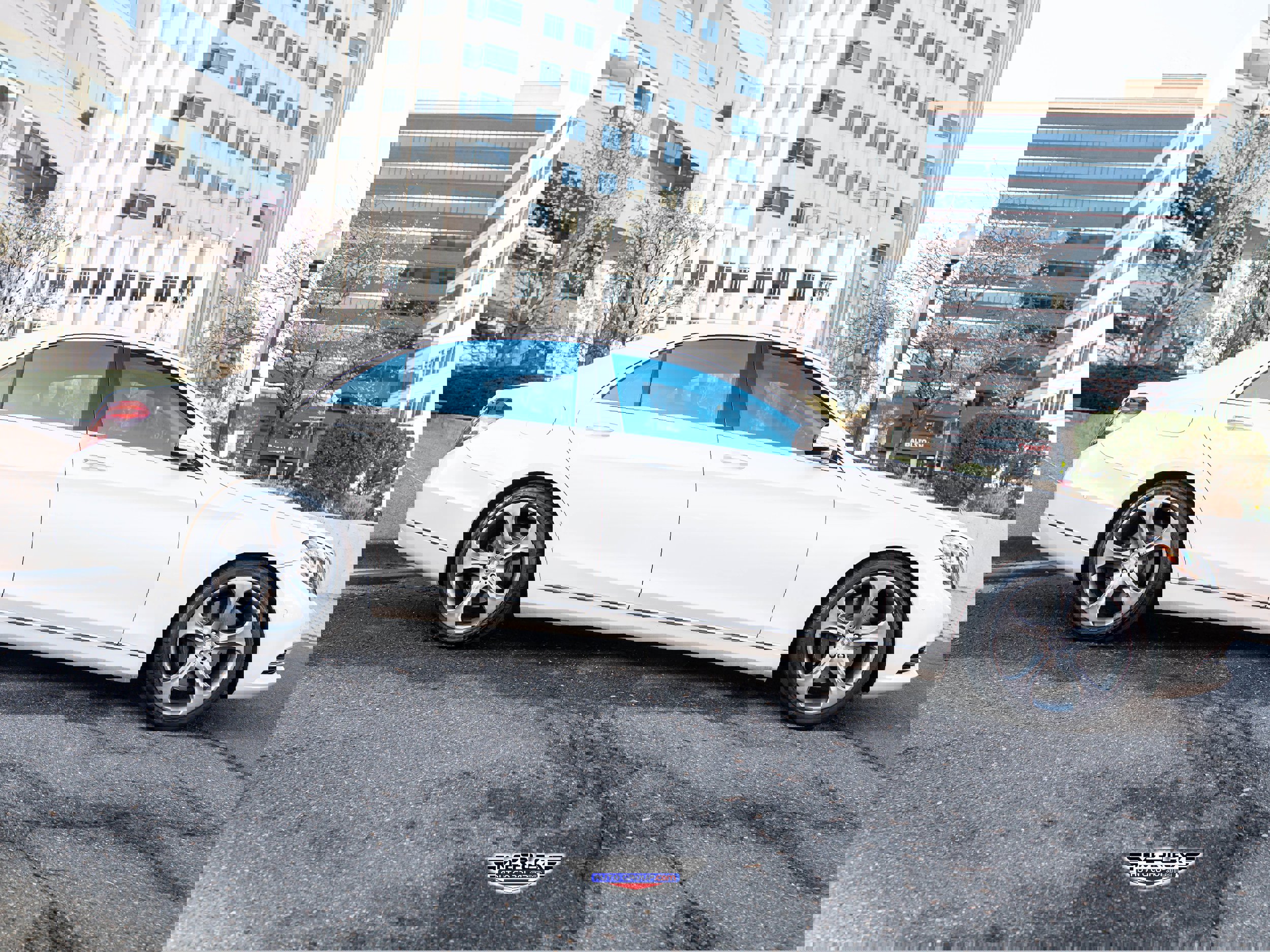 Used 2015 Mercedes-Benz S 550 Sedan w/ Premium 1 Package image 8