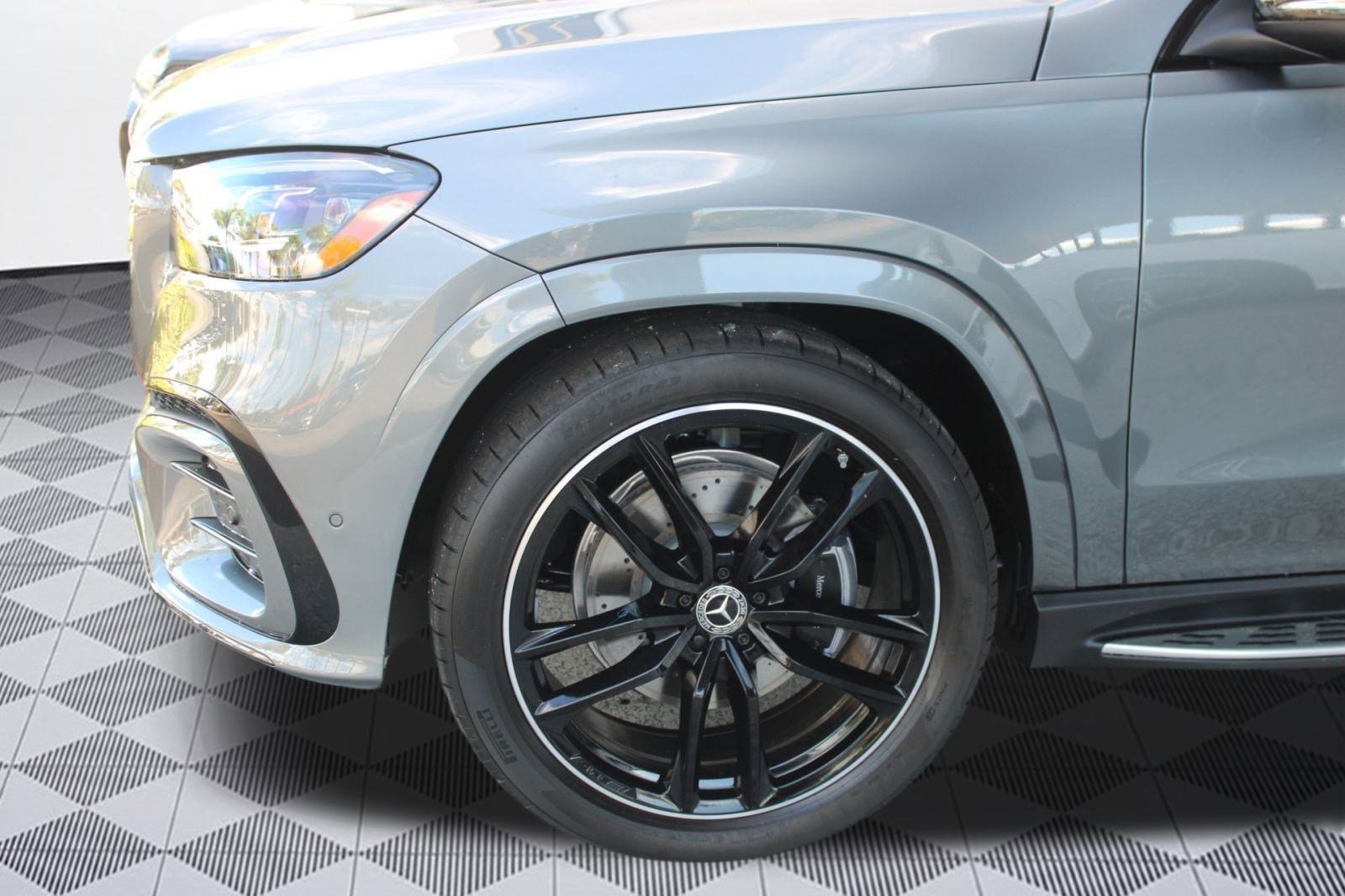 New 2026 Mercedes-Benz GLS 450 4MATIC image 12