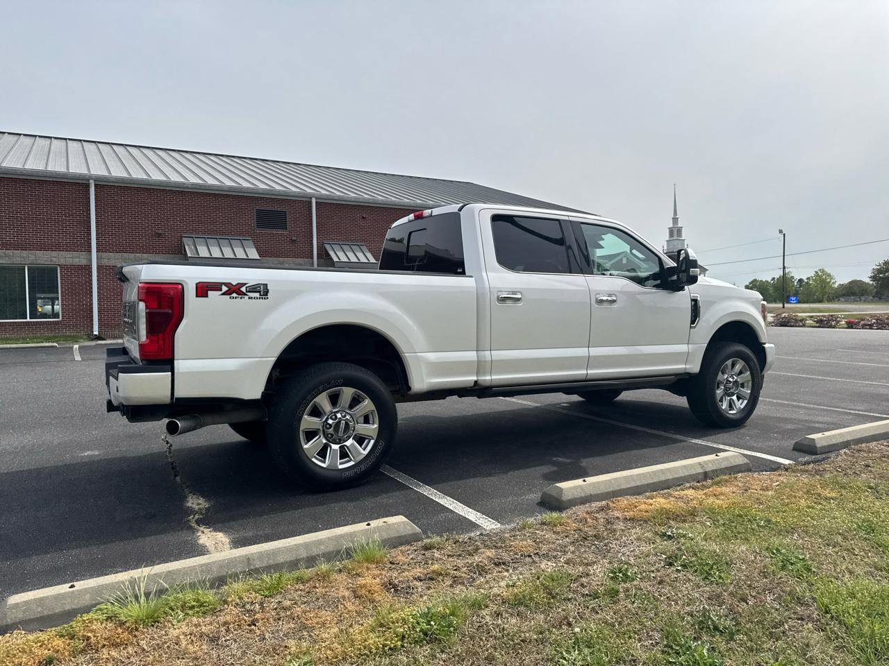 Used 2019 Ford F250 Platinum w/ Platinum Ultimate Package AWD/4WD image 5