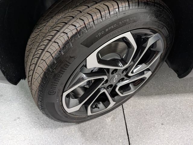New 2026 Chevrolet Trax RS w/ Sunroof Package FWD image 9