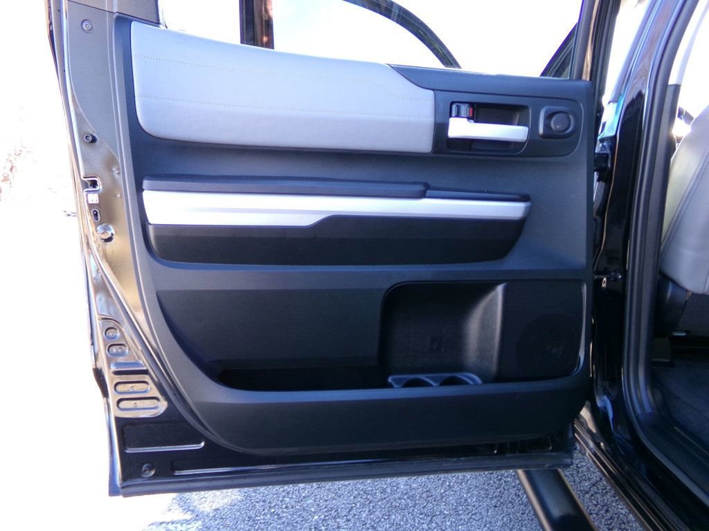 Used 2018 Toyota Tundra Limited w/ Limited Premium Package image 11