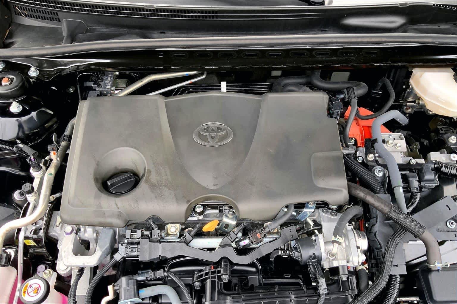 Used 2025 Toyota Camry SE FWD image 30